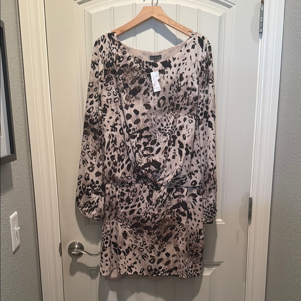 Vince Camuto Gray Black Sheath Dress with Bishop Sleeves